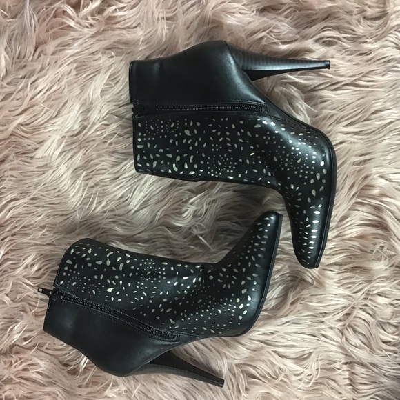 Cushion Walk Cut Outs Ankle Boots - Picture 7 of 7